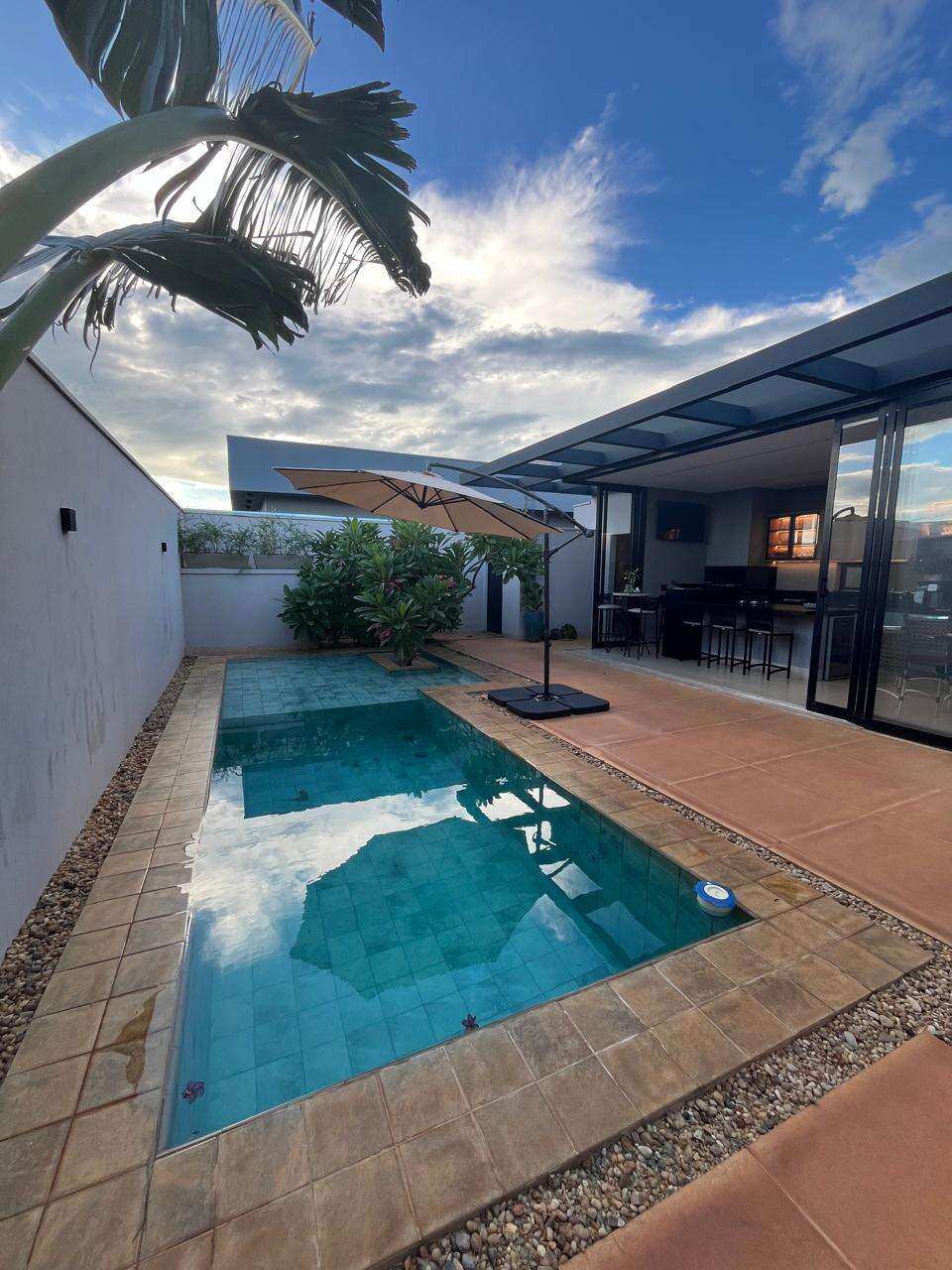 Casa de condomínio à venda com 3 quartos - ,